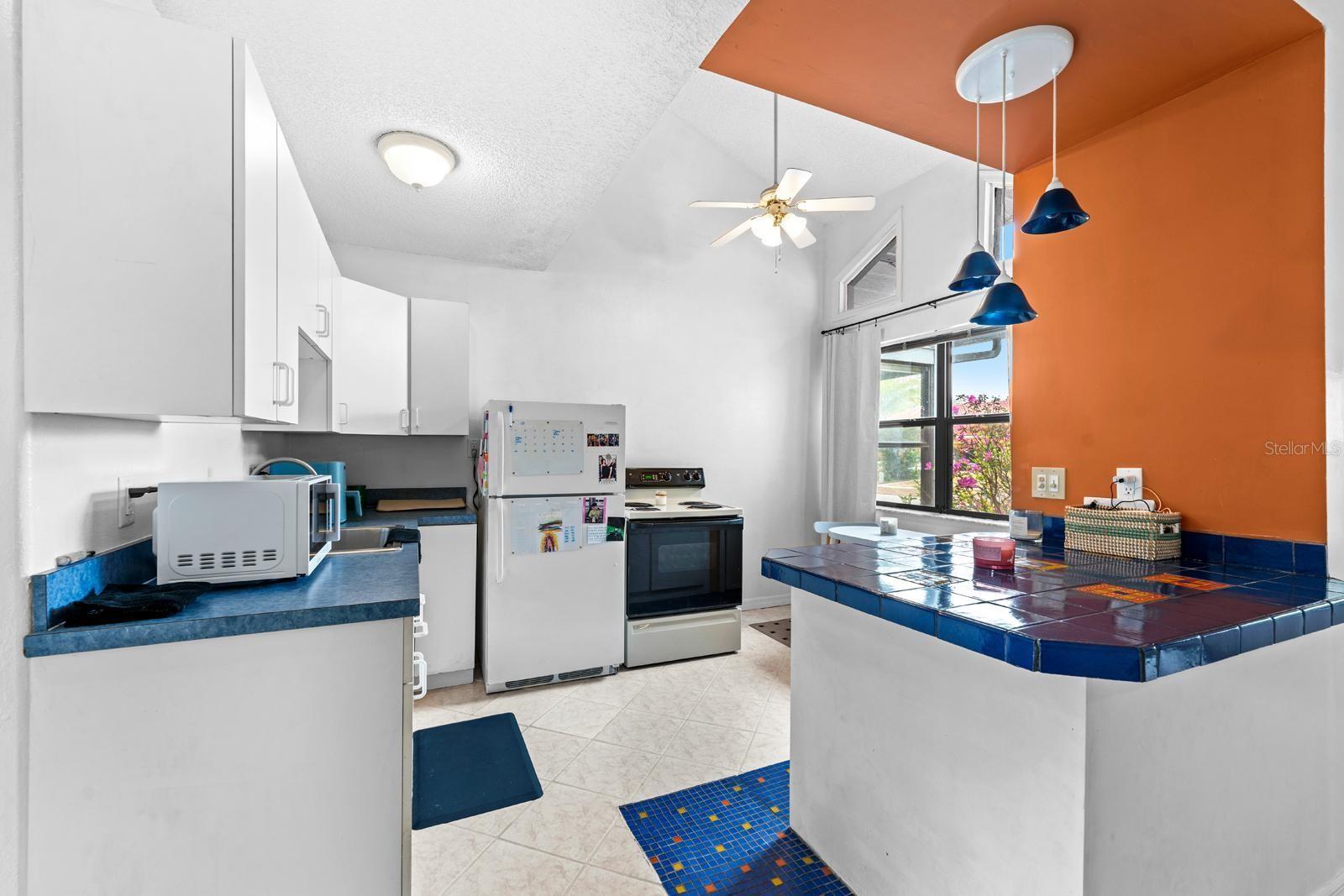 Image 32 of 42 For 625 Fayette Drive S