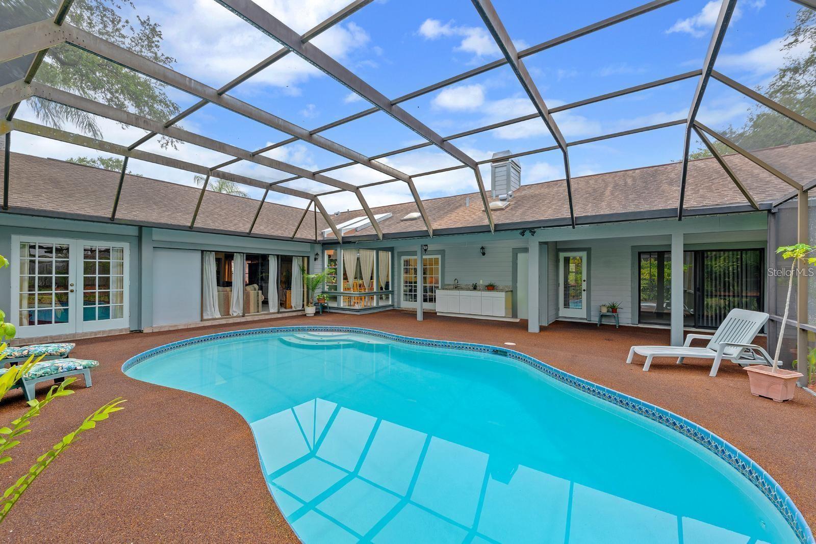 Image 5 of 42 For 625 Fayette Drive S