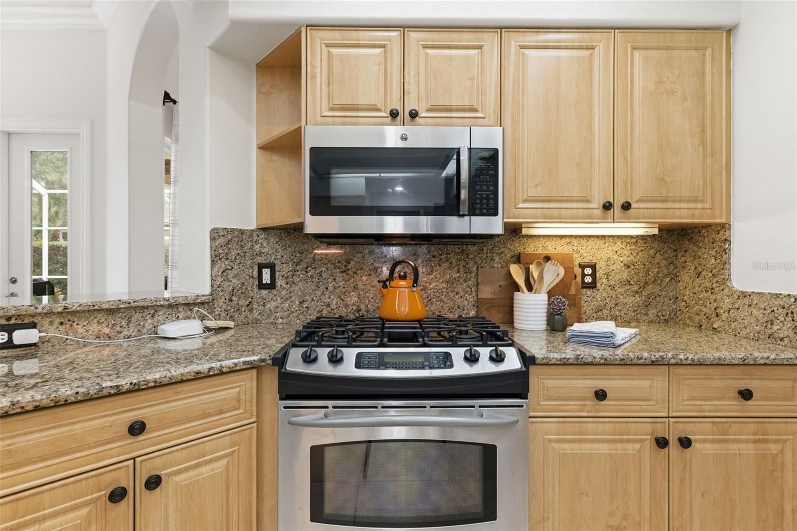 Listing photo id 8 for 11909 Middlebury Drive