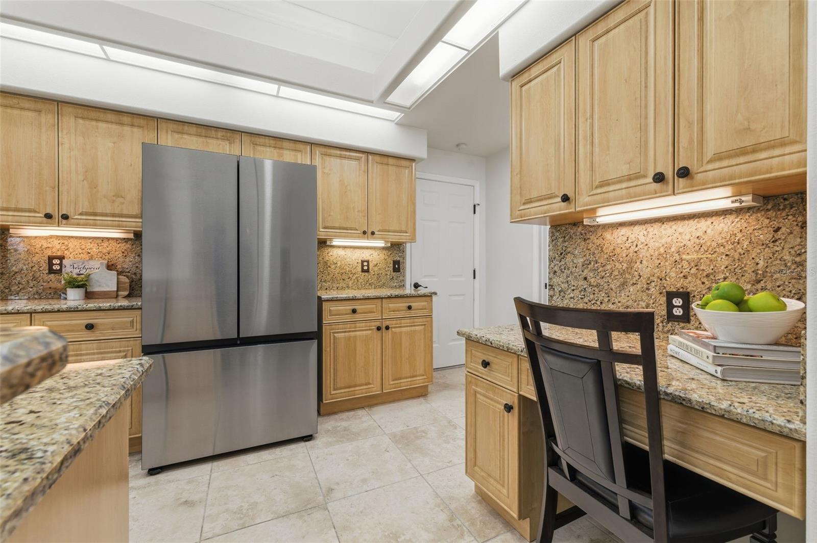 Listing photo id 9 for 11909 Middlebury Drive