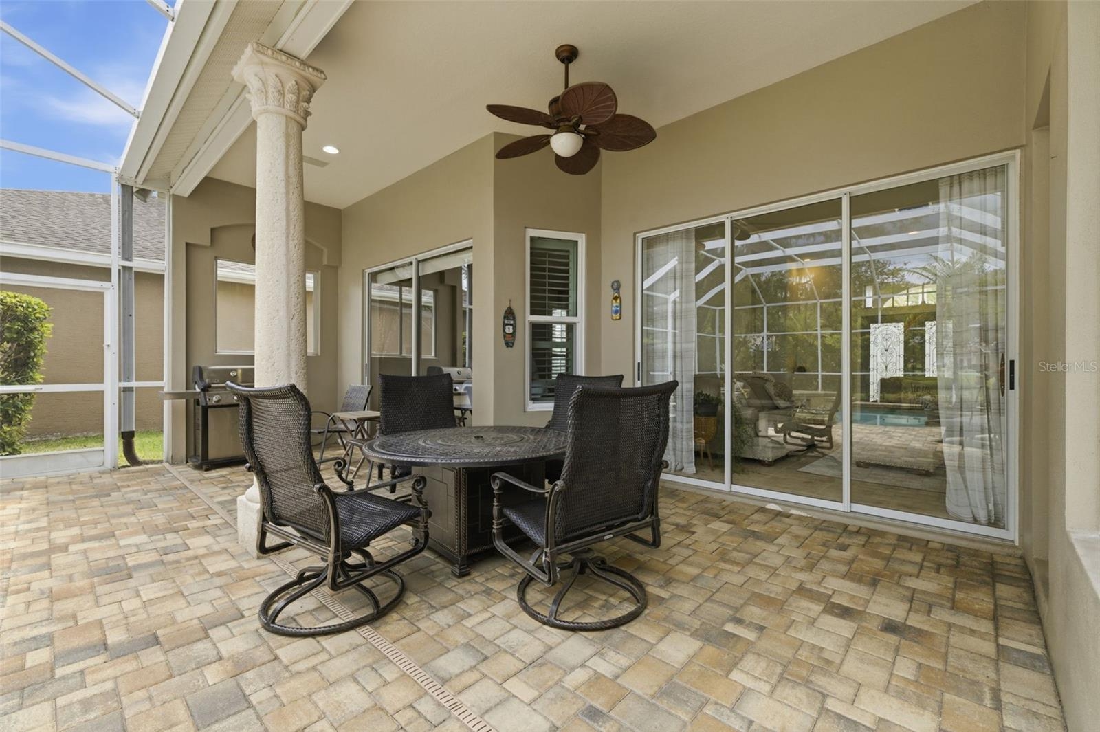 Listing photo id 27 for 11909 Middlebury Drive