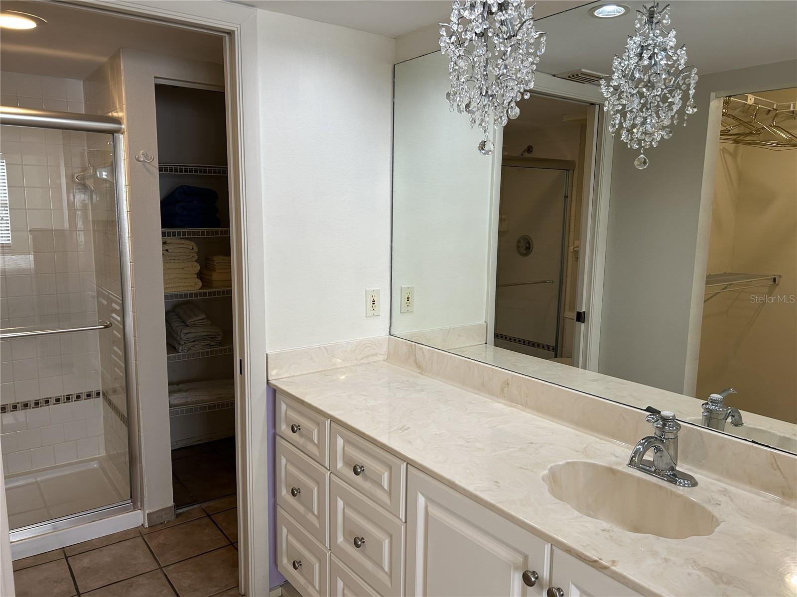 Image 17 of 50 For 1316 Pasadena Avenue S 202