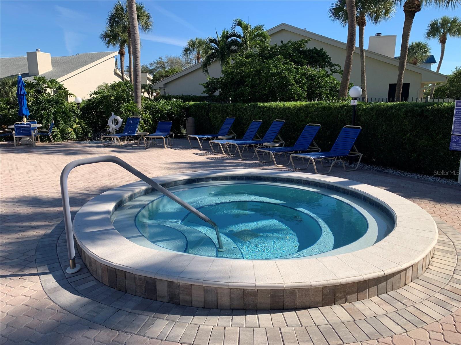 Image 39 of 50 For 1316 Pasadena Avenue S 202