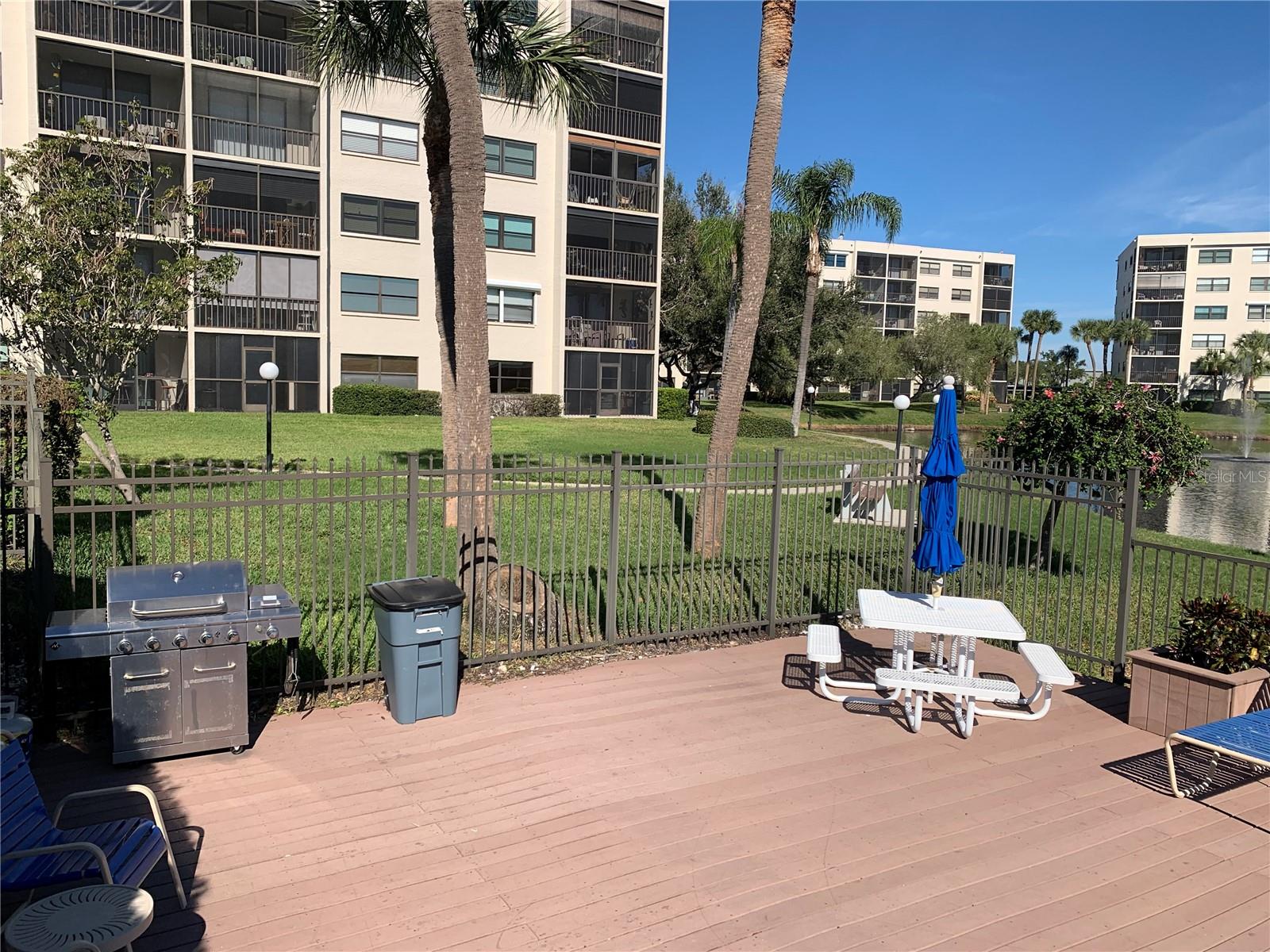 Image 40 of 50 For 1316 Pasadena Avenue S 202