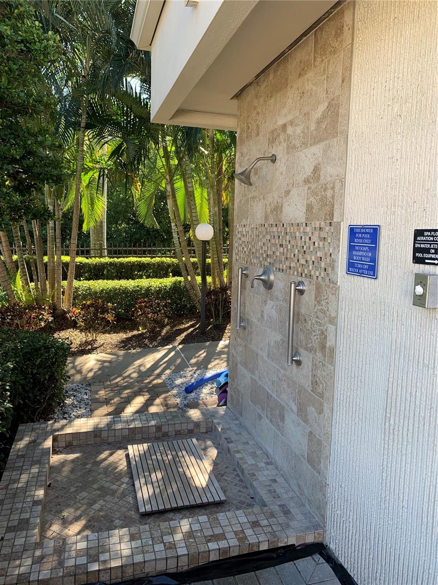 Image 41 of 50 For 1316 Pasadena Avenue S 202