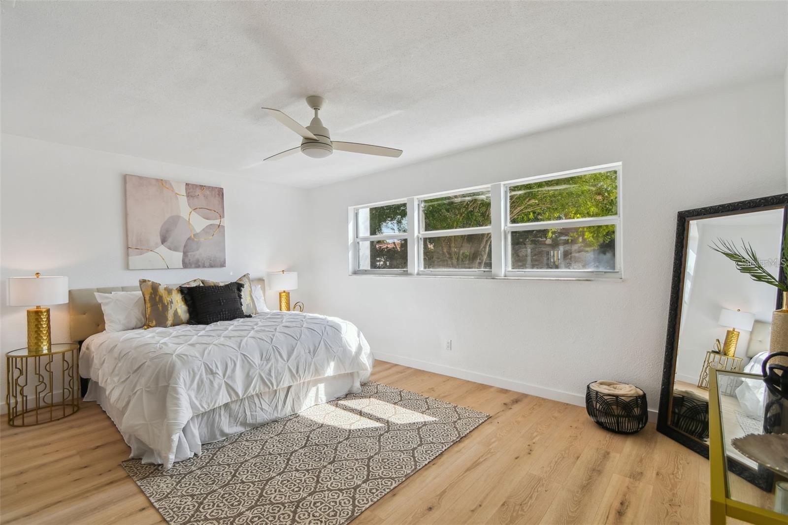 Image 12 of 29 For 1949 Dolphin Boulevard S