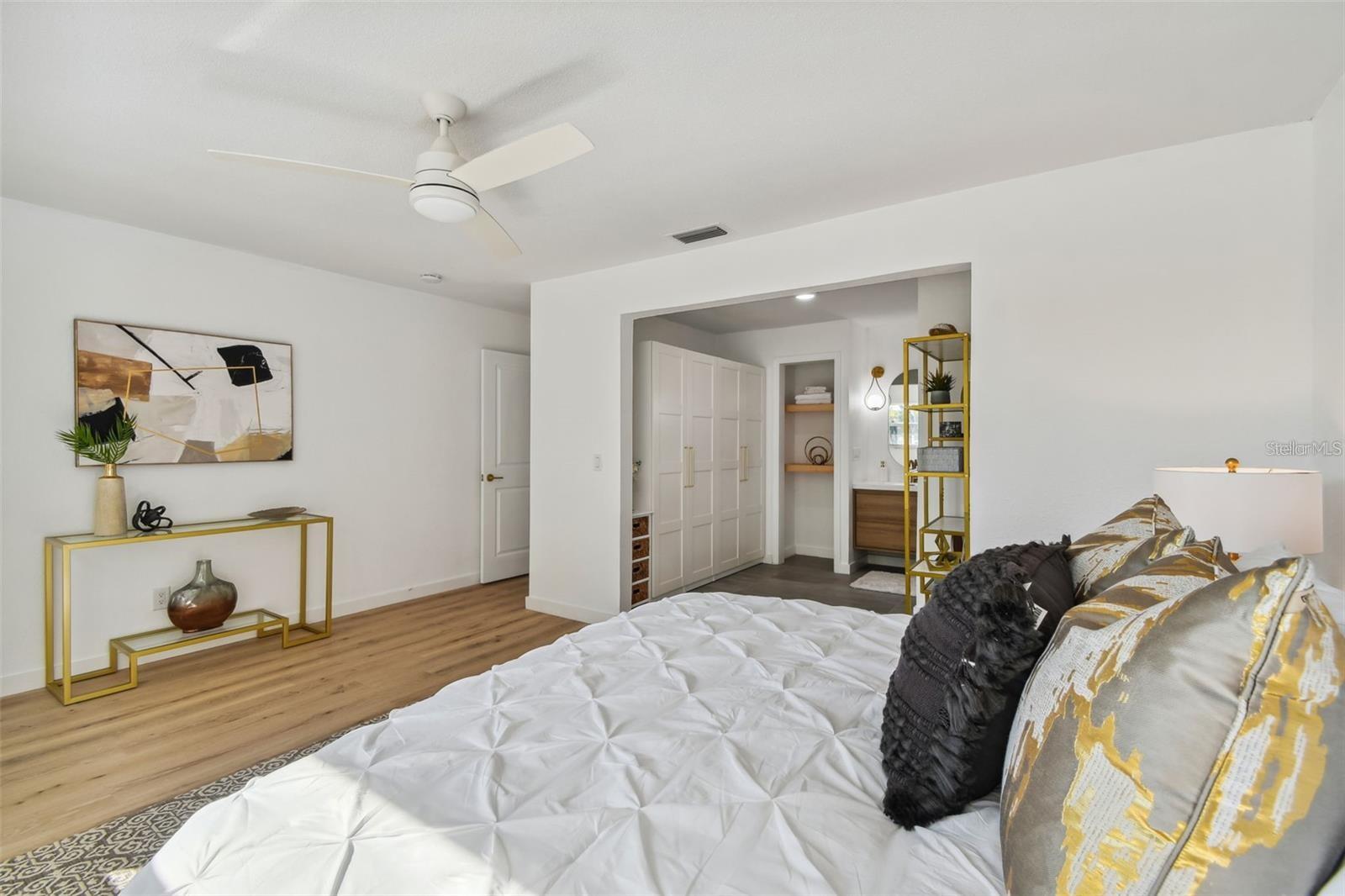 Image 15 of 29 For 1949 Dolphin Boulevard S