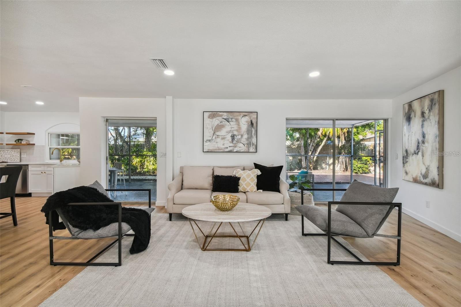 Image 4 of 29 For 1949 Dolphin Boulevard S