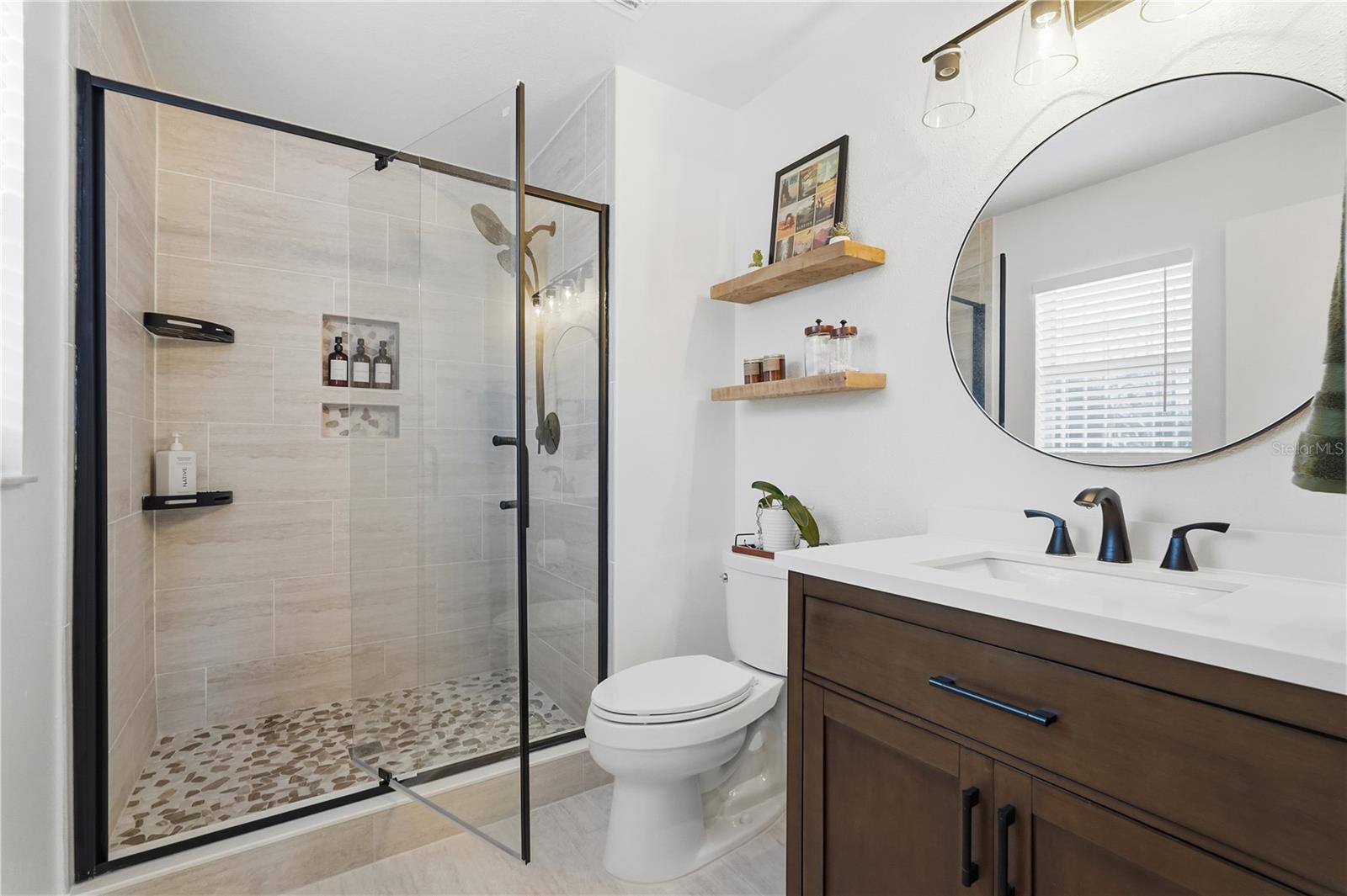 Image 13 of 30 For 1002 Ventana Drive