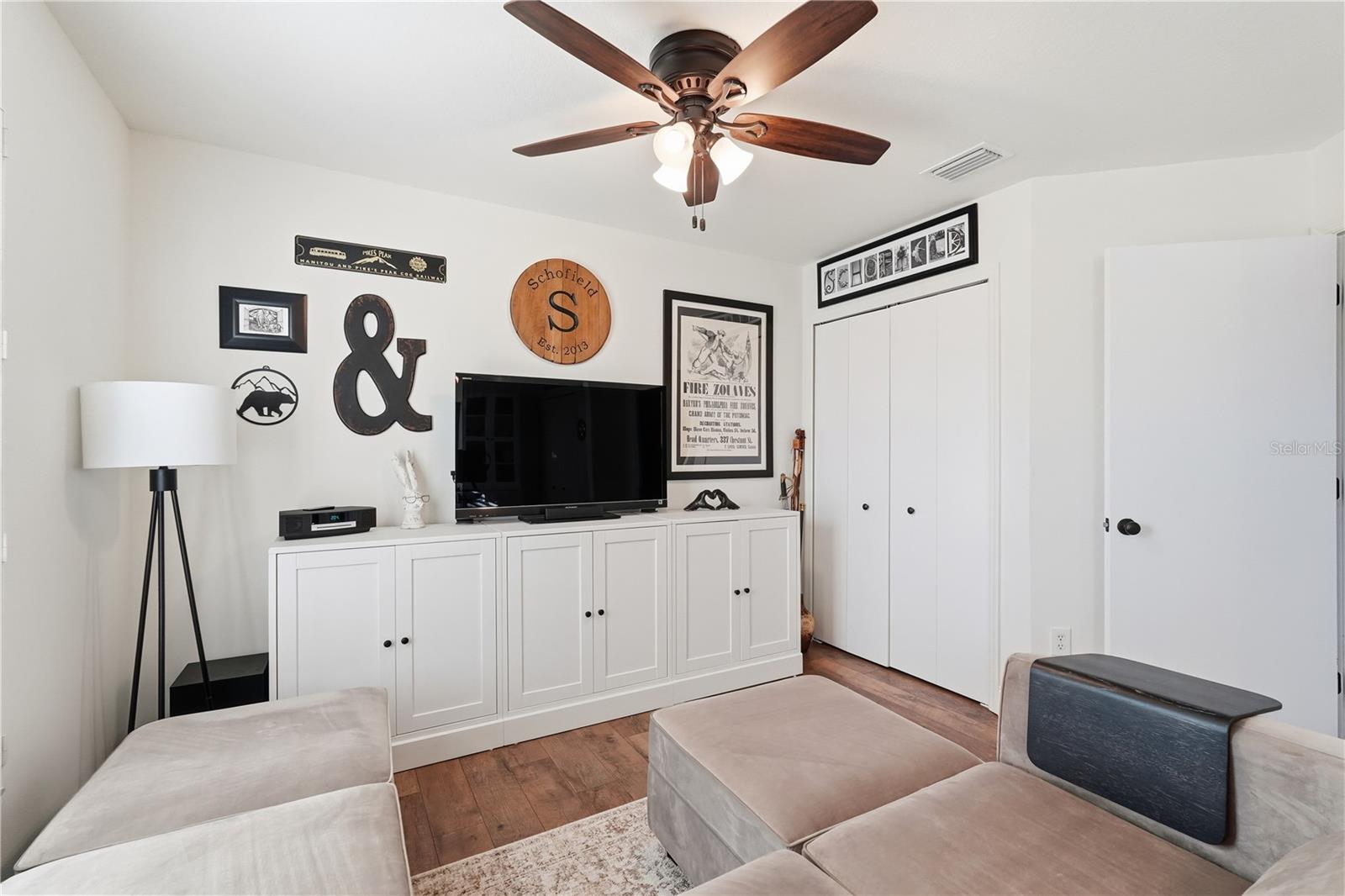 Image 16 of 30 For 1002 Ventana Drive