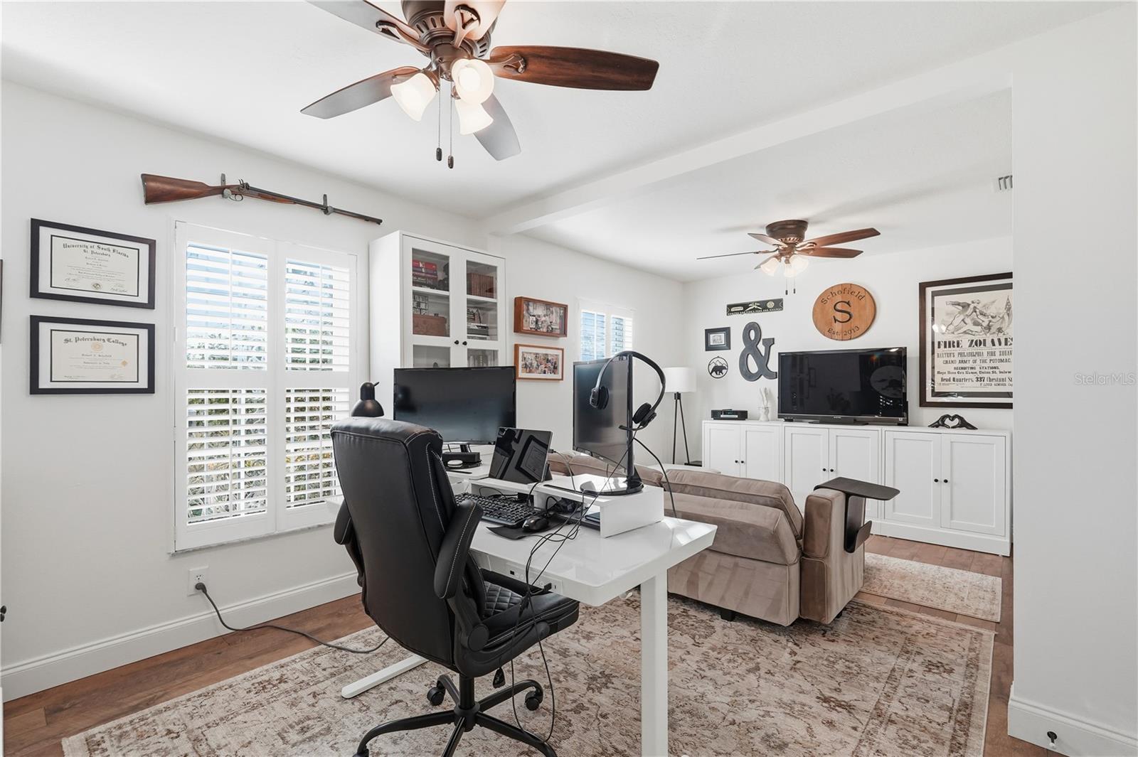 Image 17 of 30 For 1002 Ventana Drive