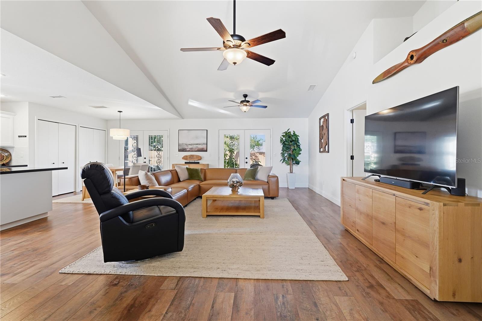 Image 3 of 30 For 1002 Ventana Drive