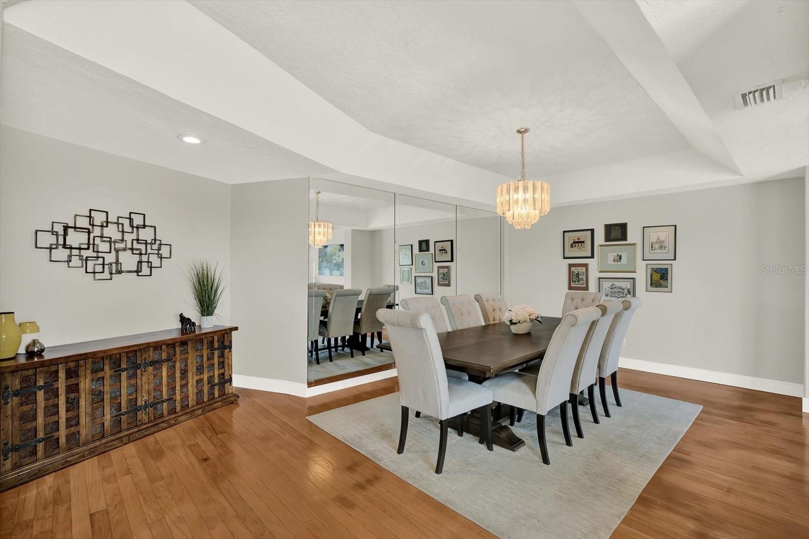 Listing photo id 21 for 1461 74th Circle Ne