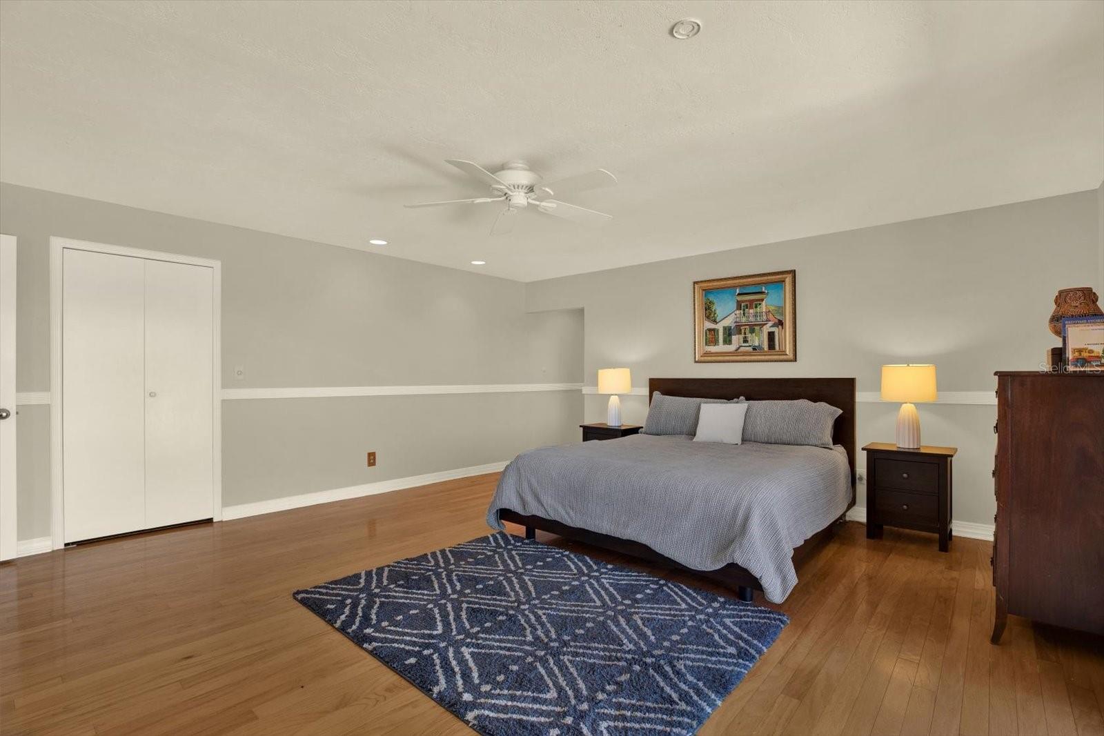 Listing photo id 32 for 1461 74th Circle Ne