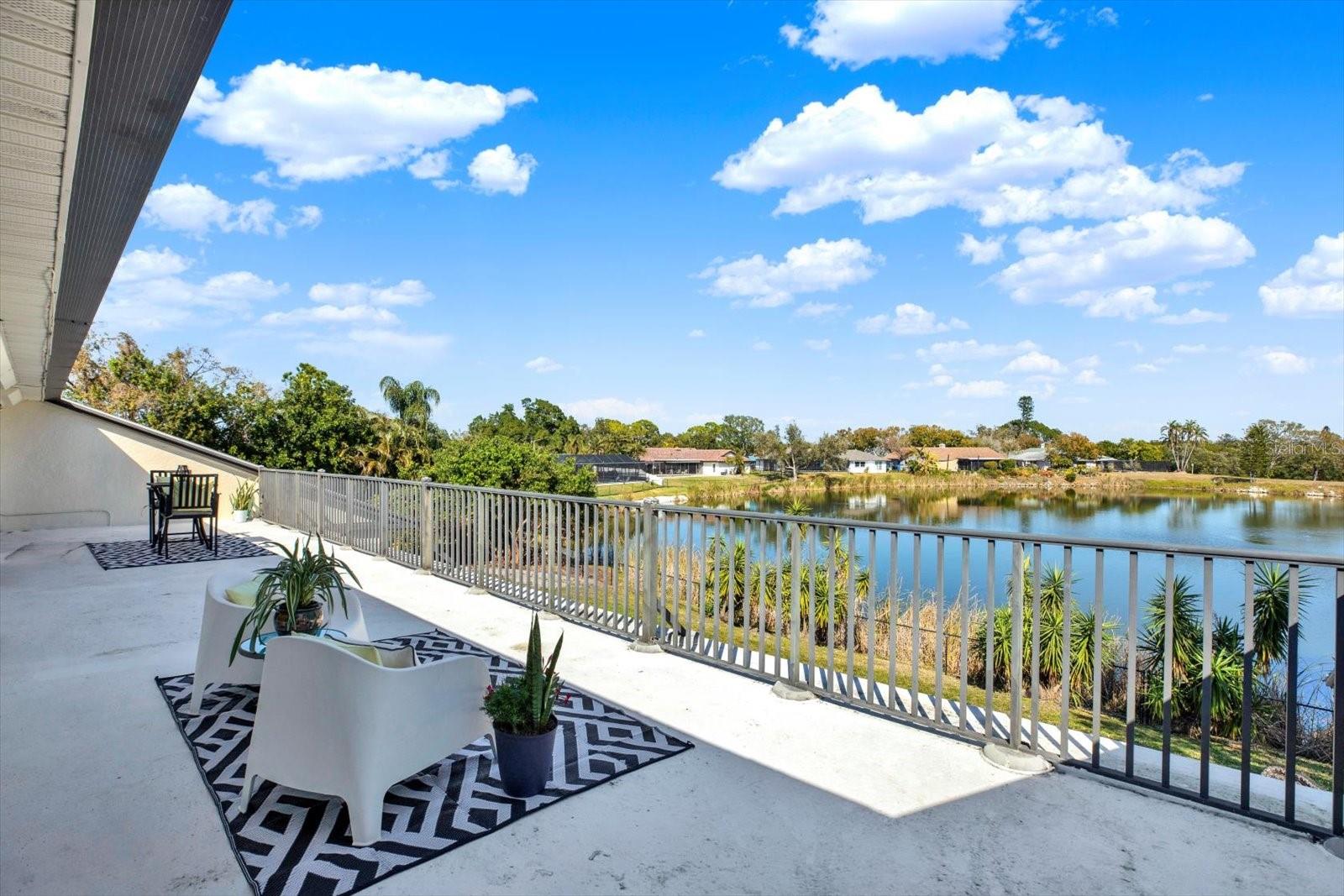 Listing photo id 46 for 1461 74th Circle Ne