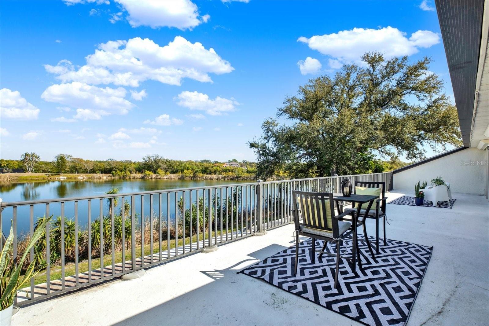 Listing photo id 47 for 1461 74th Circle Ne