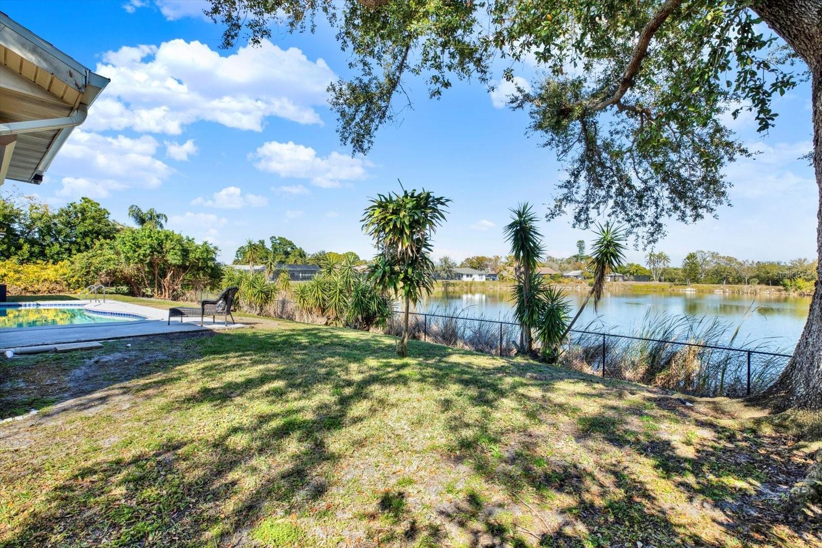 Listing photo id 52 for 1461 74th Circle Ne