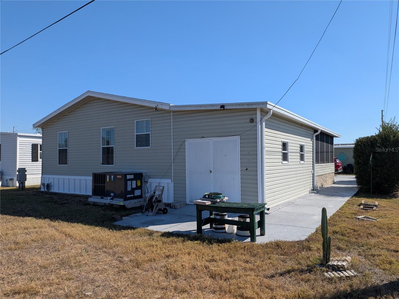 Image 25 of 26 For 34709 Lake Drive N