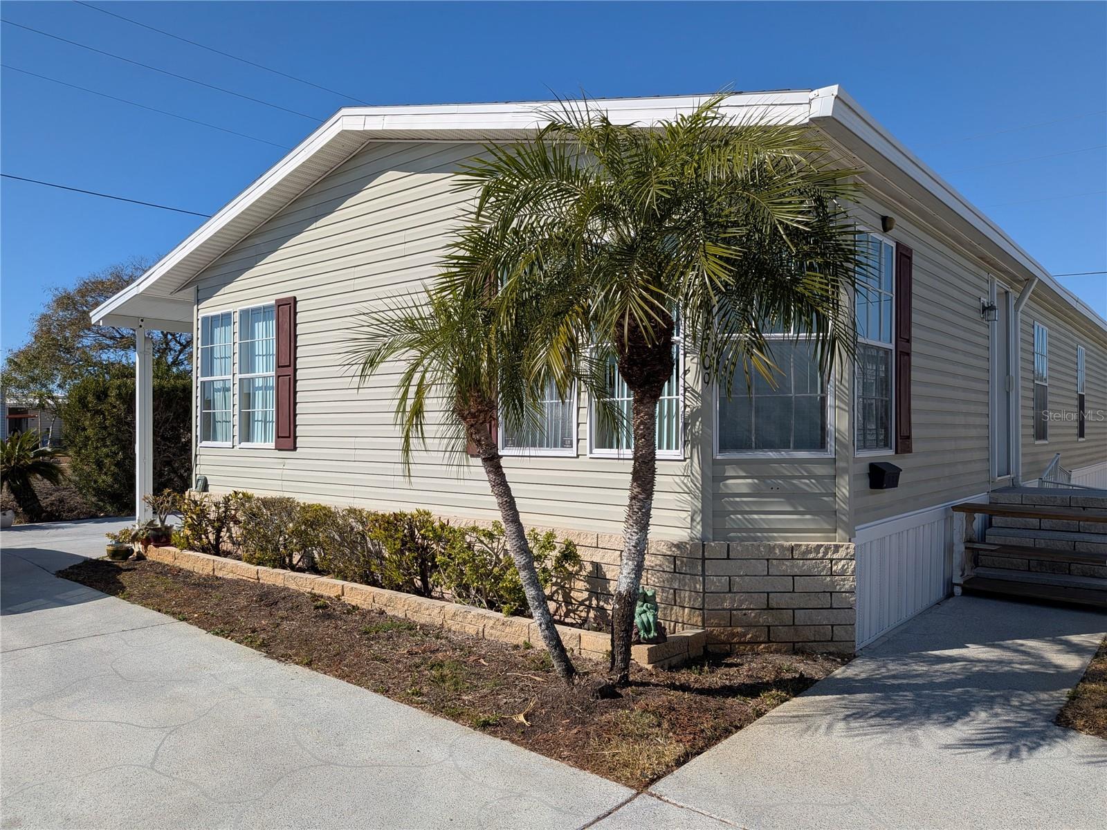 Image 3 of 26 For 34709 Lake Drive N