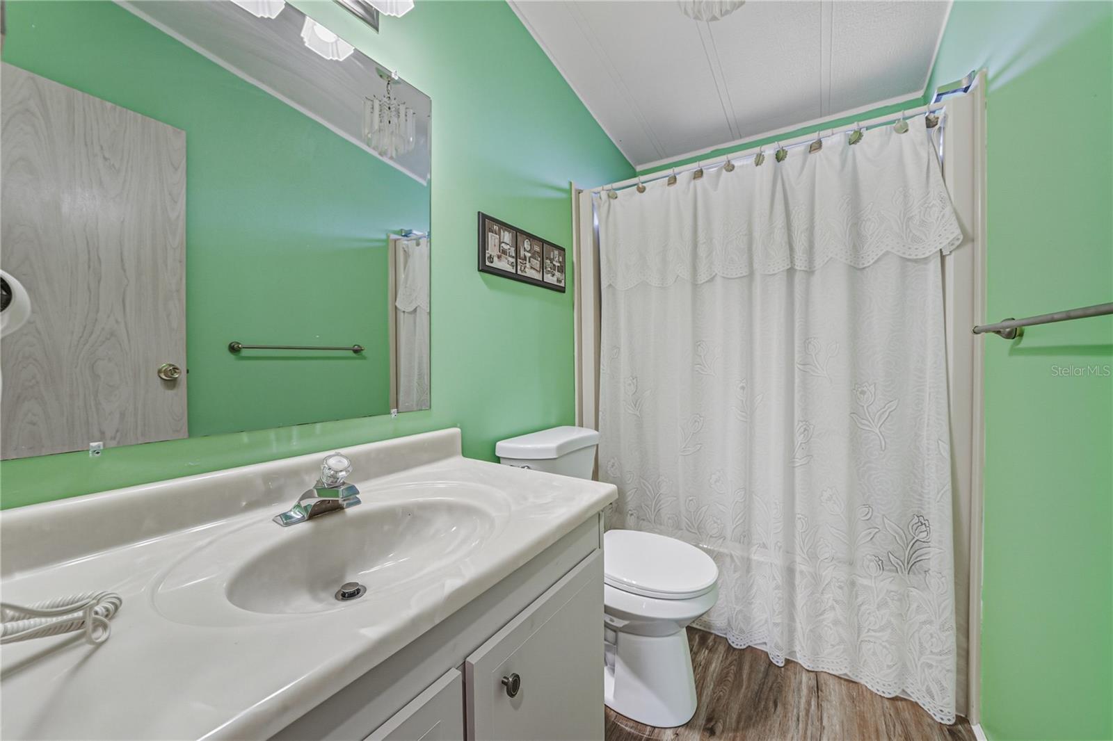 Image 29 of 44 For 35025 Mcculloughs Leap