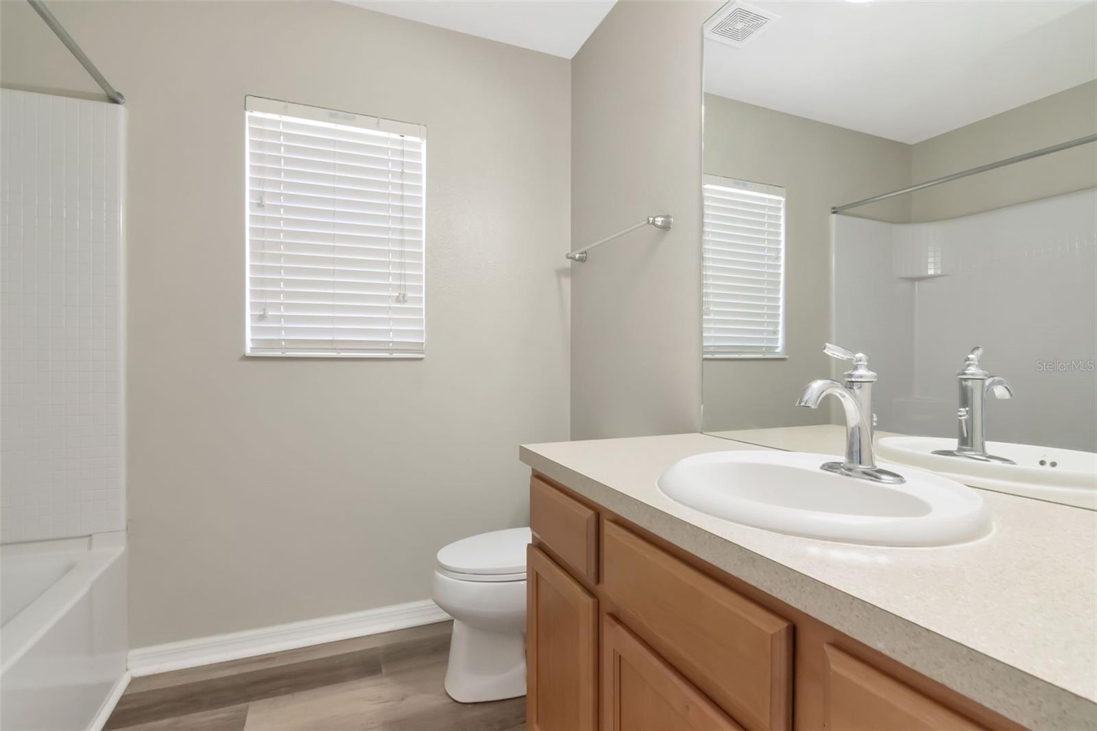 Image 24 of 32 For 15566 Sword Lily Place