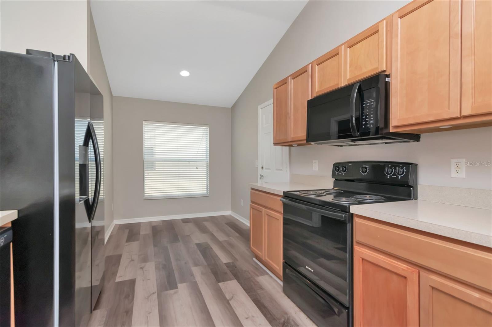 Image 5 of 32 For 15566 Sword Lily Place