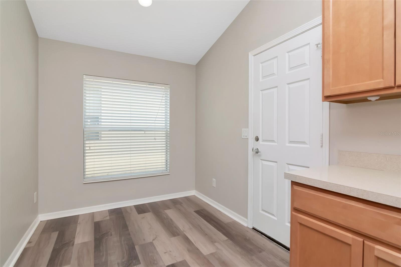 Image 6 of 32 For 15566 Sword Lily Place