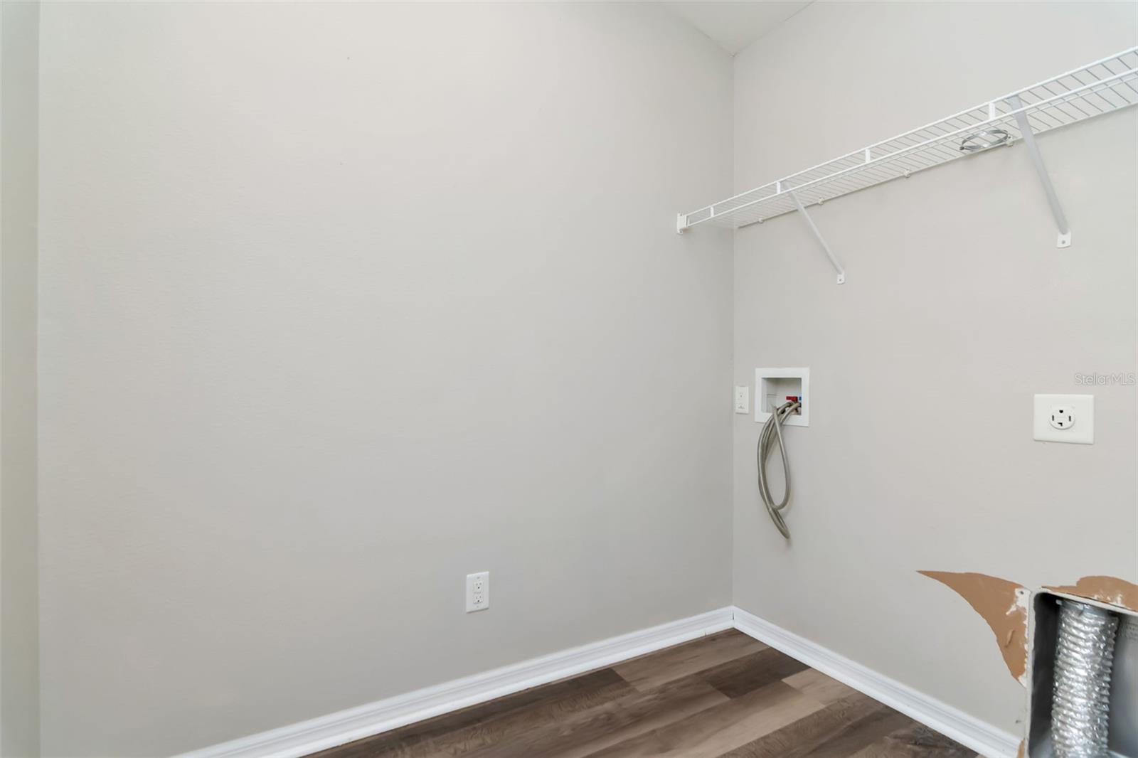 Image 9 of 32 For 15566 Sword Lily Place