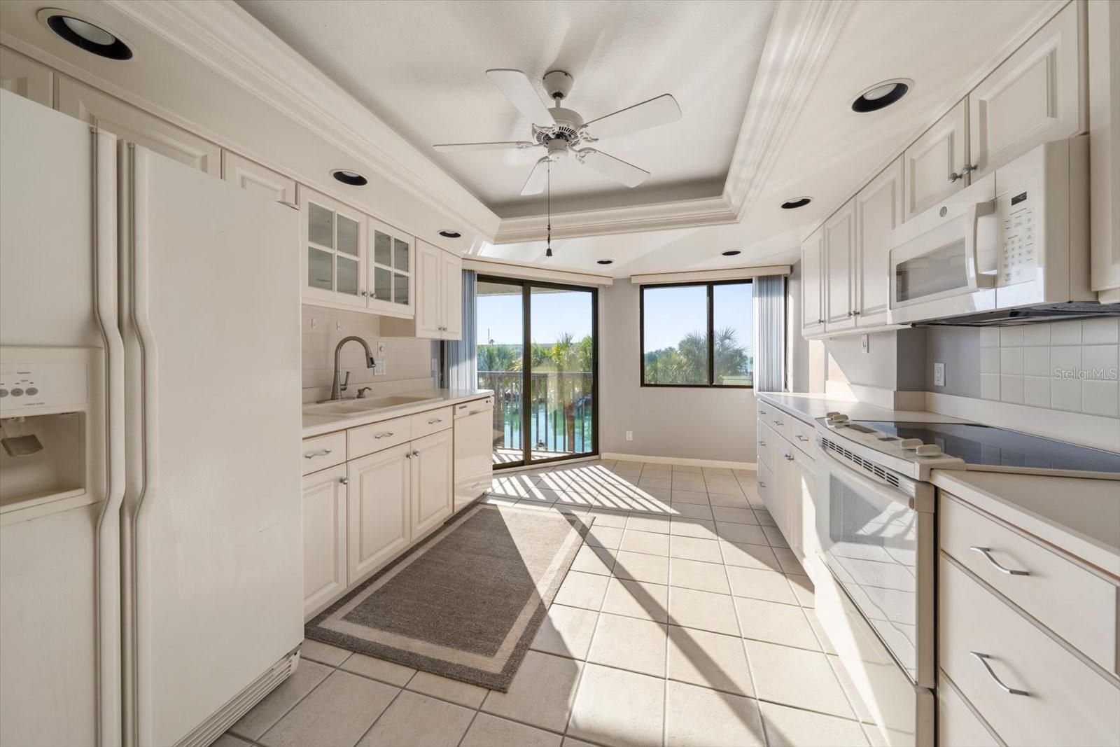 Image 10 of 42 For 1651 Sand Key Estates Court 26