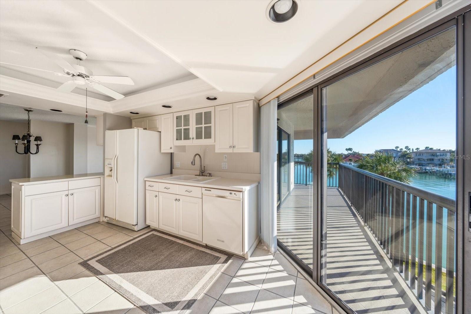 Image 12 of 42 For 1651 Sand Key Estates Court 26