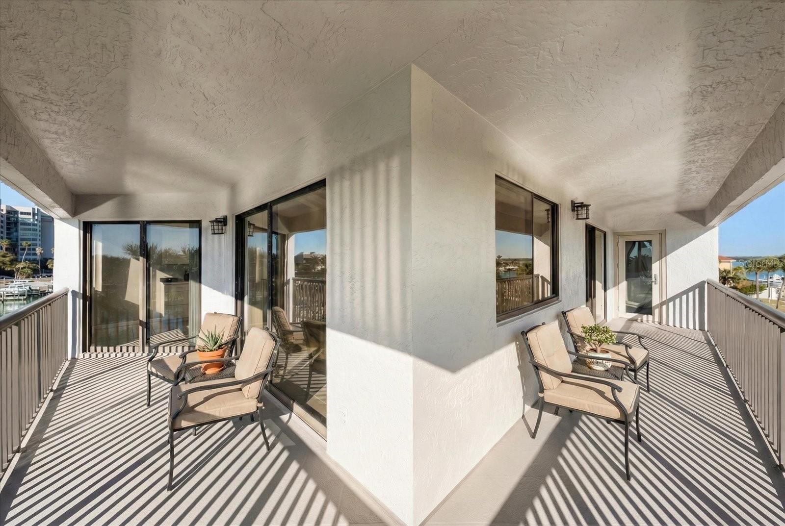 Image 27 of 42 For 1651 Sand Key Estates Court 26