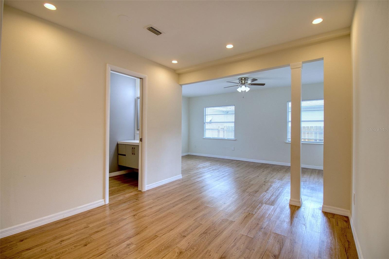 Image 16 of 34 For 555 54th Street N