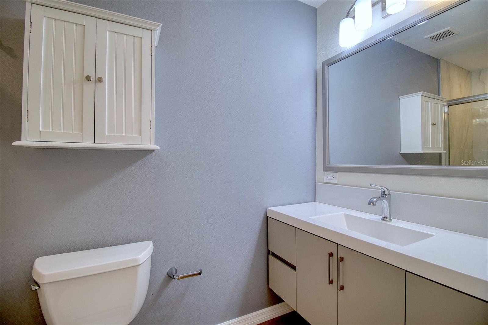 Image 19 of 34 For 555 54th Street N