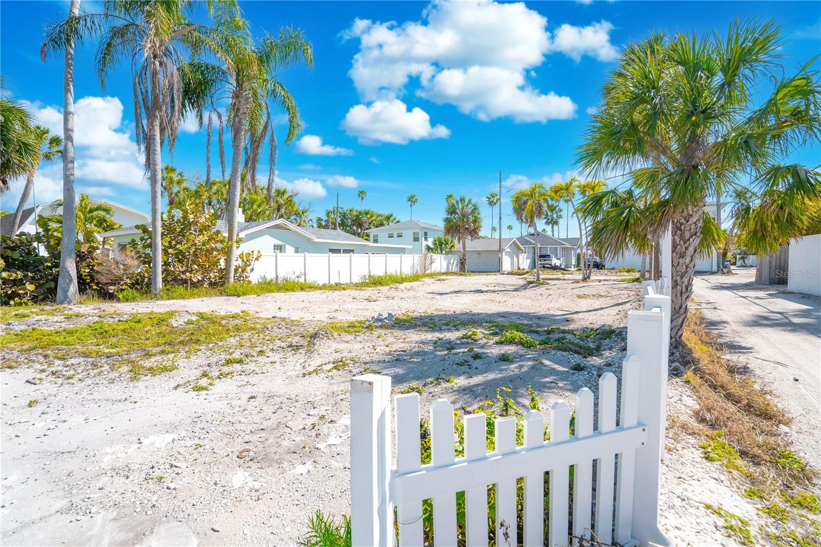 Image 15 of 18 For 108 13th Avenue