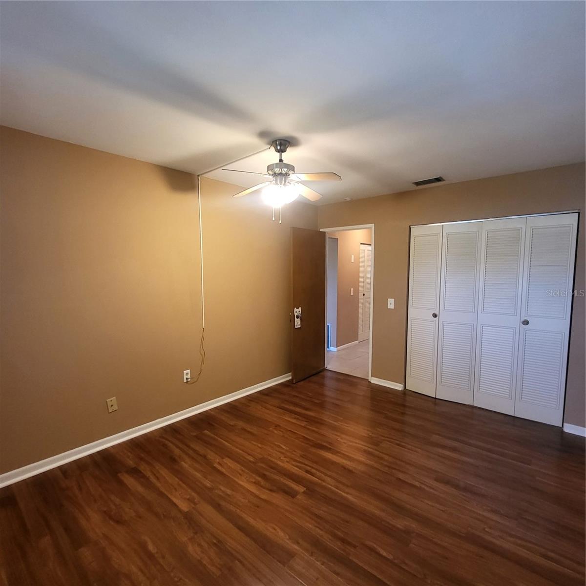 Image 10 of 14 For 911 Washington Avenue 306