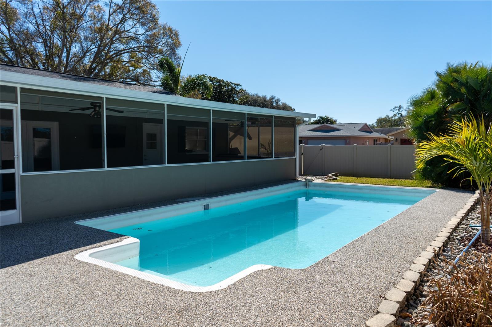 Image 20 of 69 For 1280 Glendale Drive