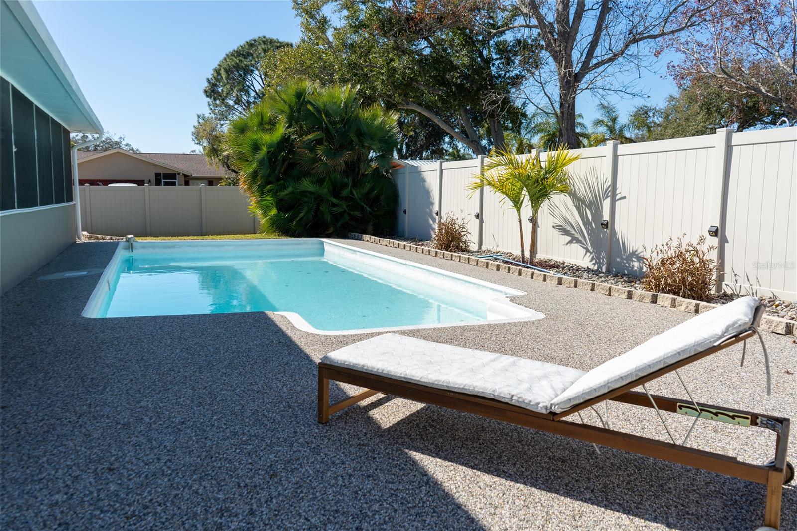 Image 21 of 69 For 1280 Glendale Drive