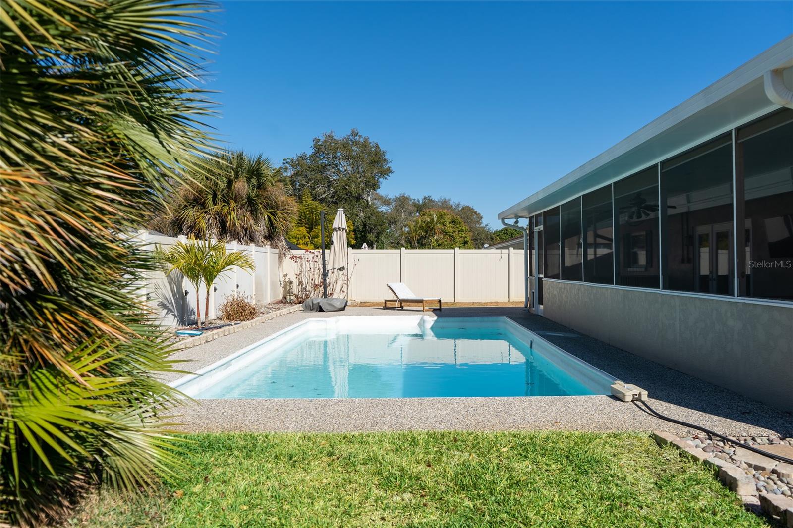 Image 23 of 69 For 1280 Glendale Drive