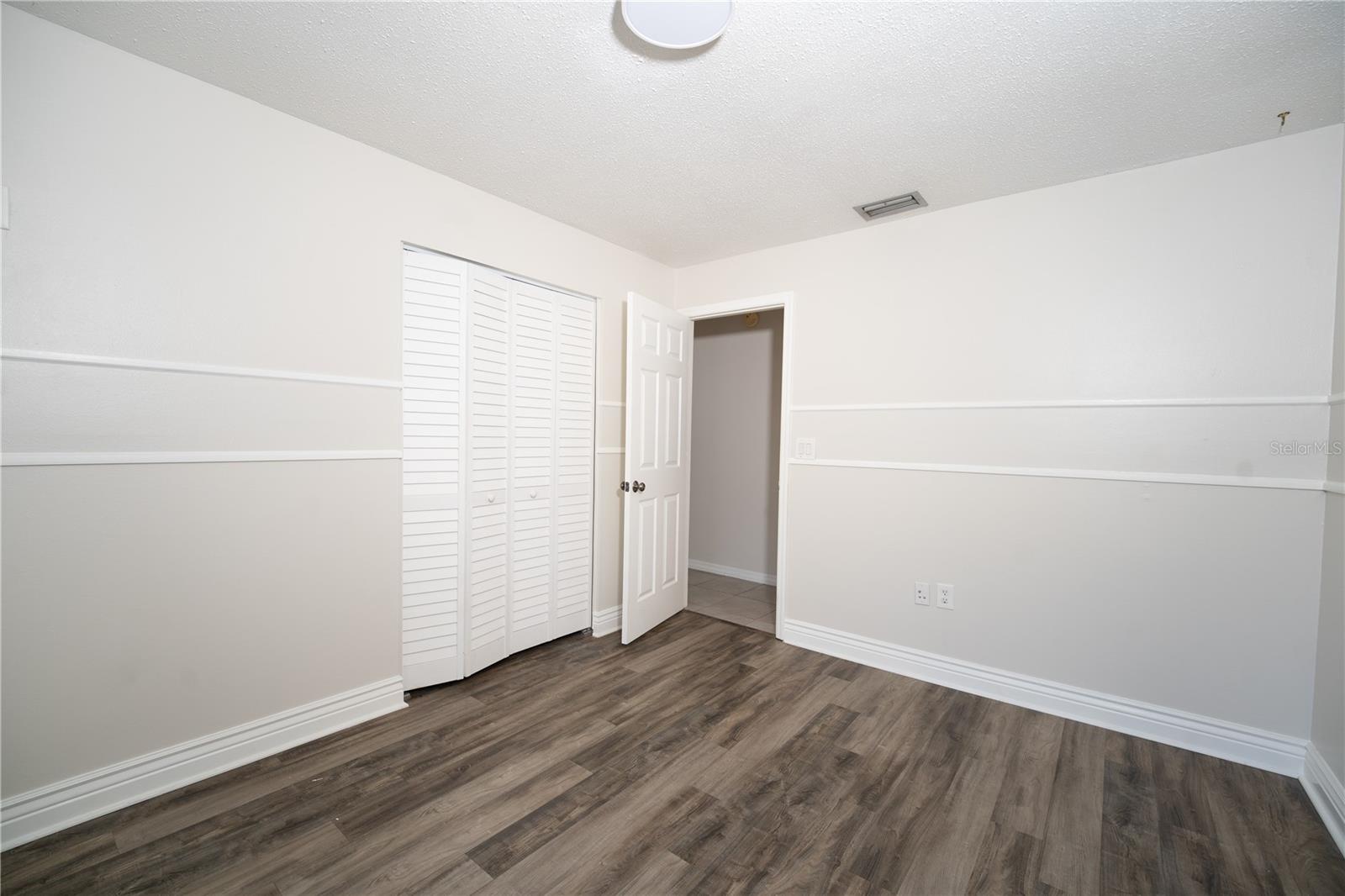 Image 42 of 69 For 1280 Glendale Drive