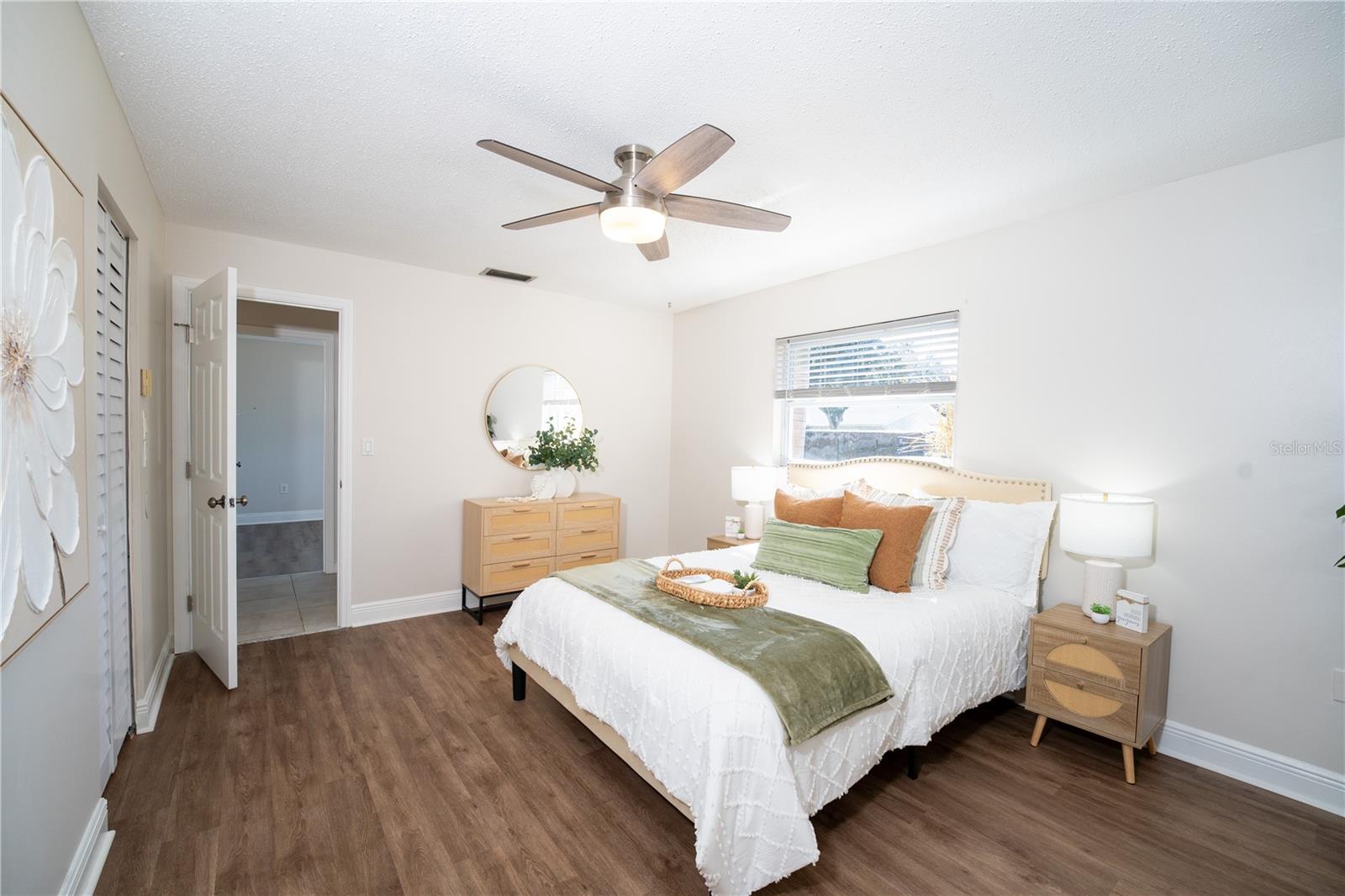 Image 45 of 69 For 1280 Glendale Drive