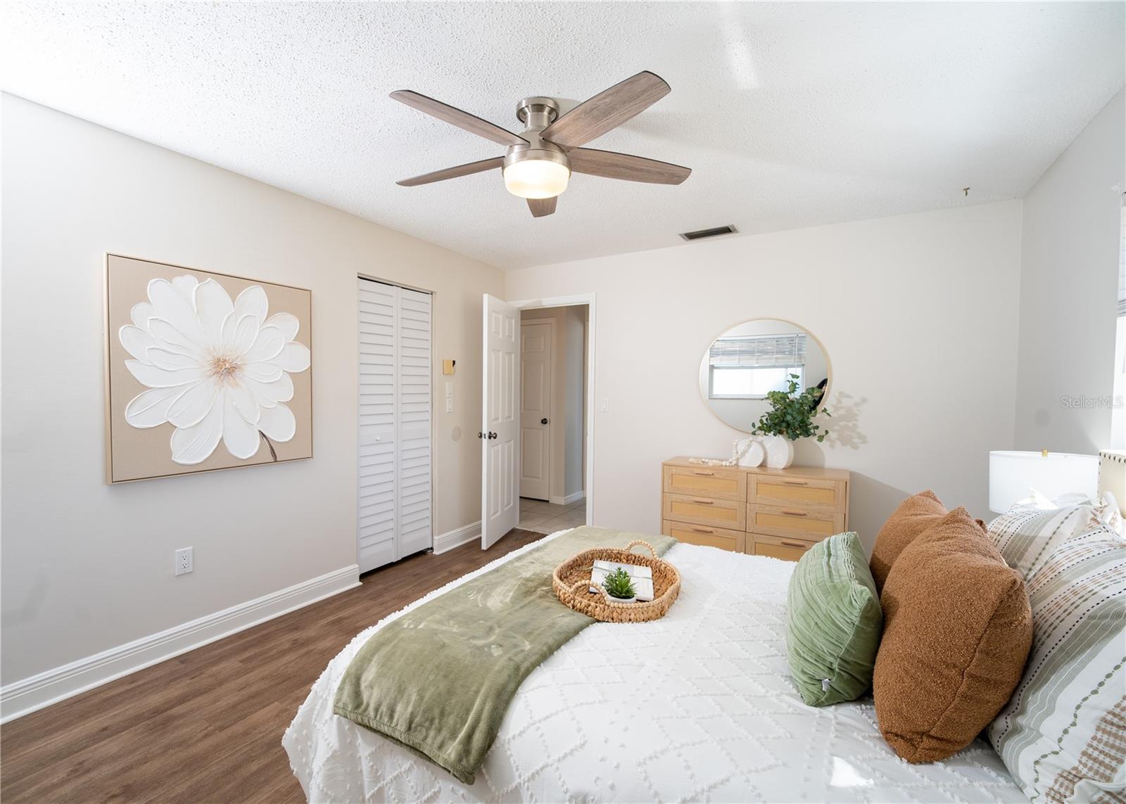 Image 46 of 69 For 1280 Glendale Drive