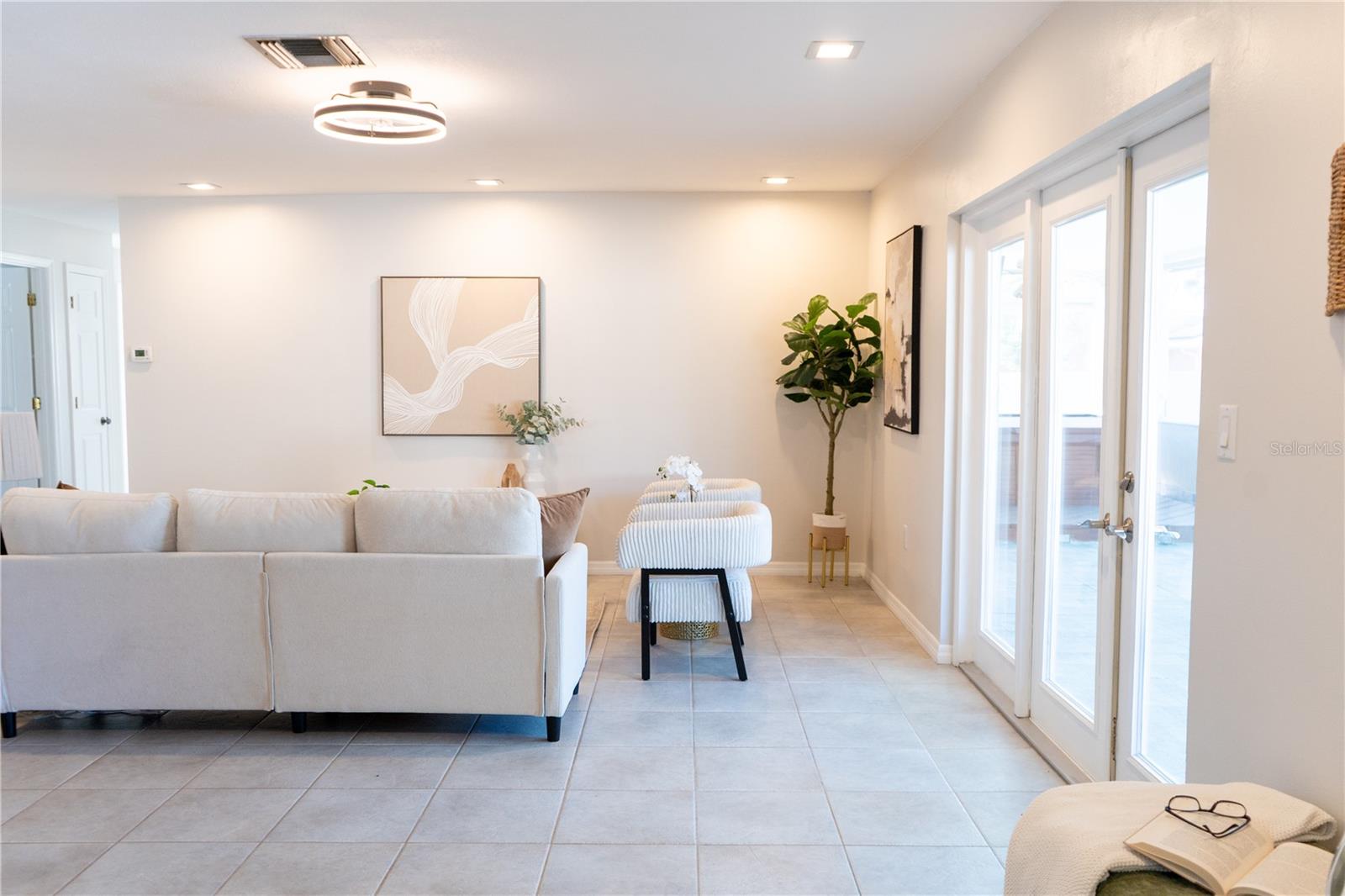 Image 62 of 69 For 1280 Glendale Drive