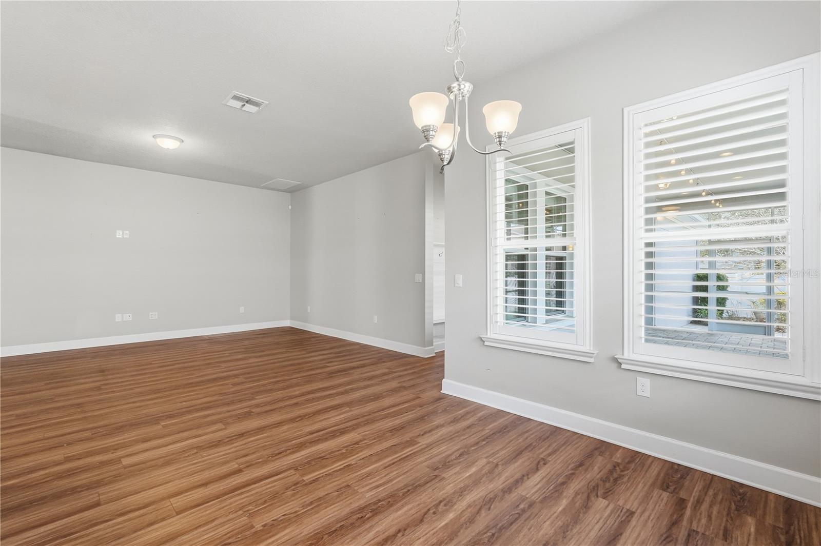 Image 6 of 38 For 10444 Marsha Drive