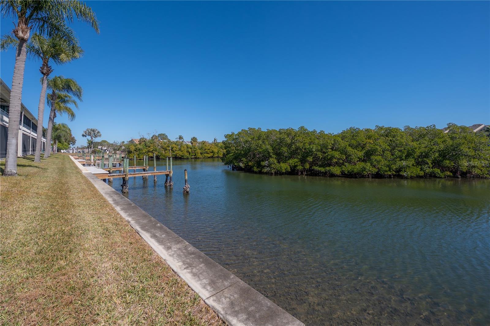 Image 21 of 29 For 8812 Bay Pointe Drive D202