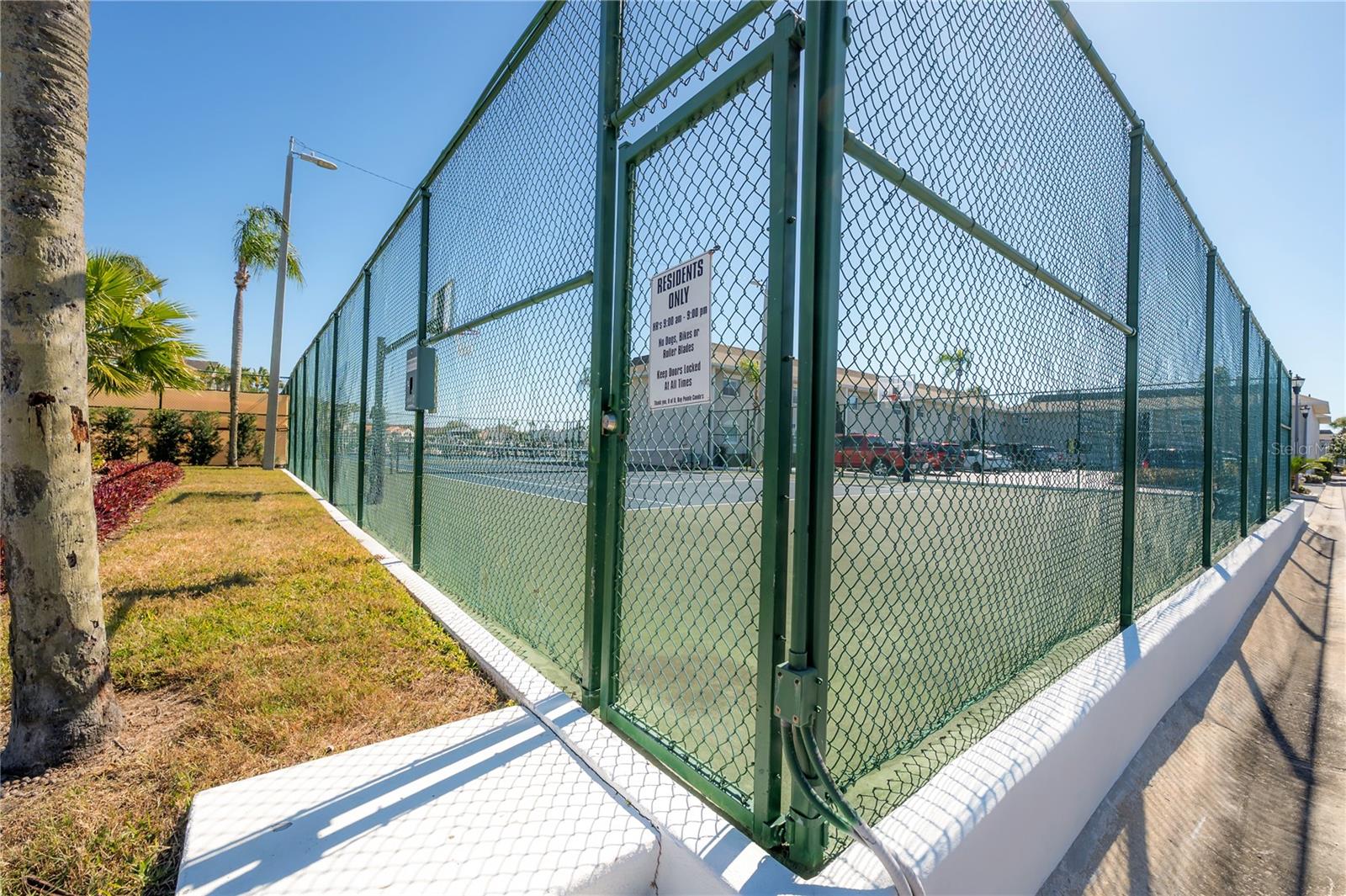 Image 25 of 29 For 8812 Bay Pointe Drive D202