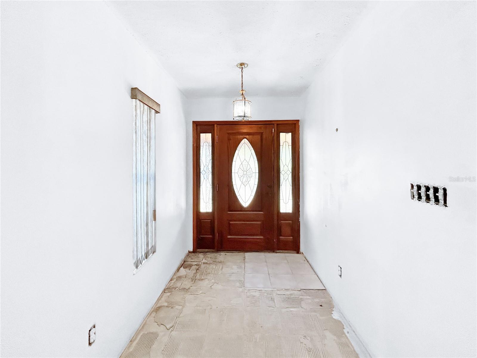 Image 24 of 36 For 2006 Taylor Road