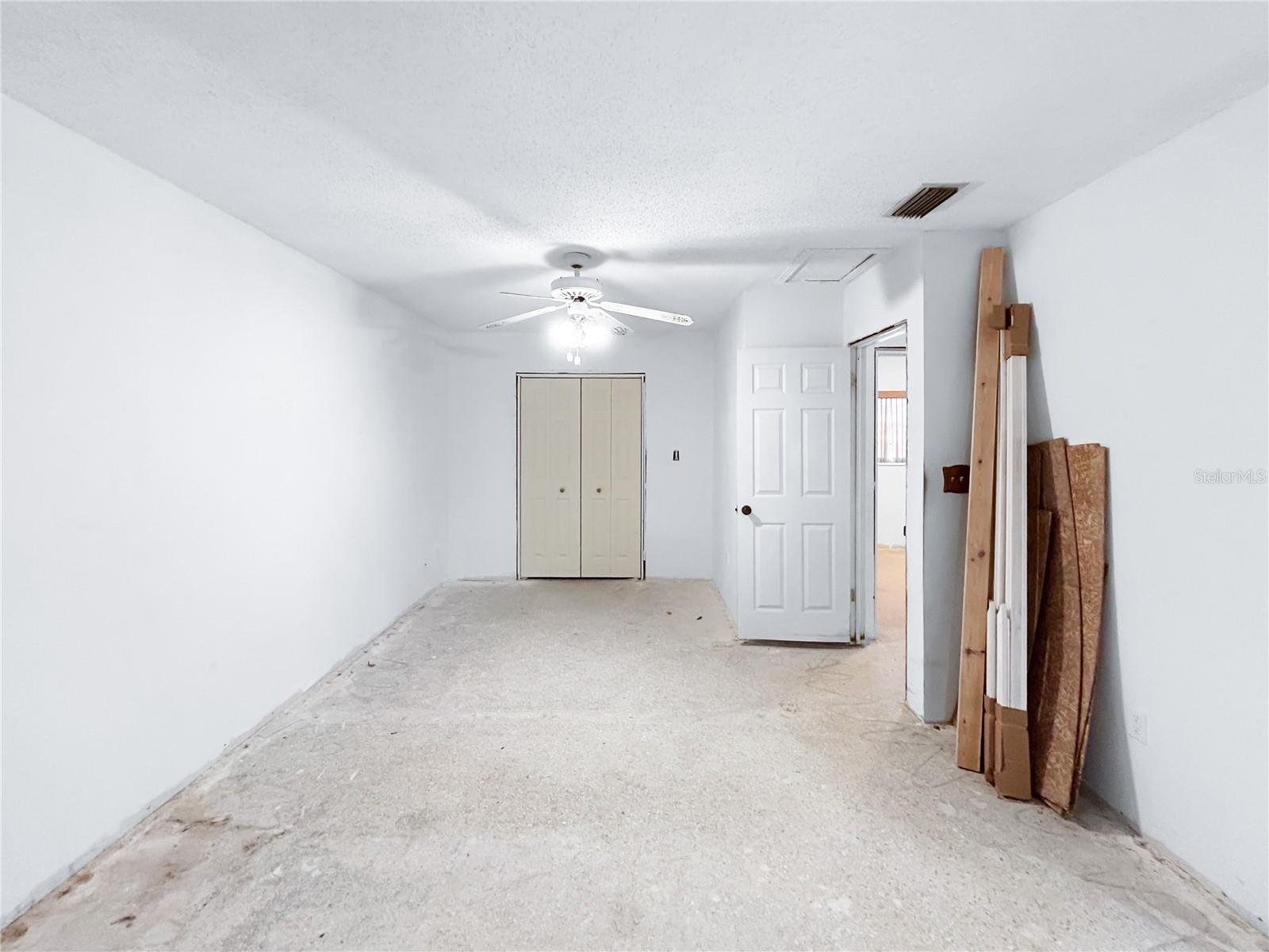 Image 30 of 36 For 2006 Taylor Road