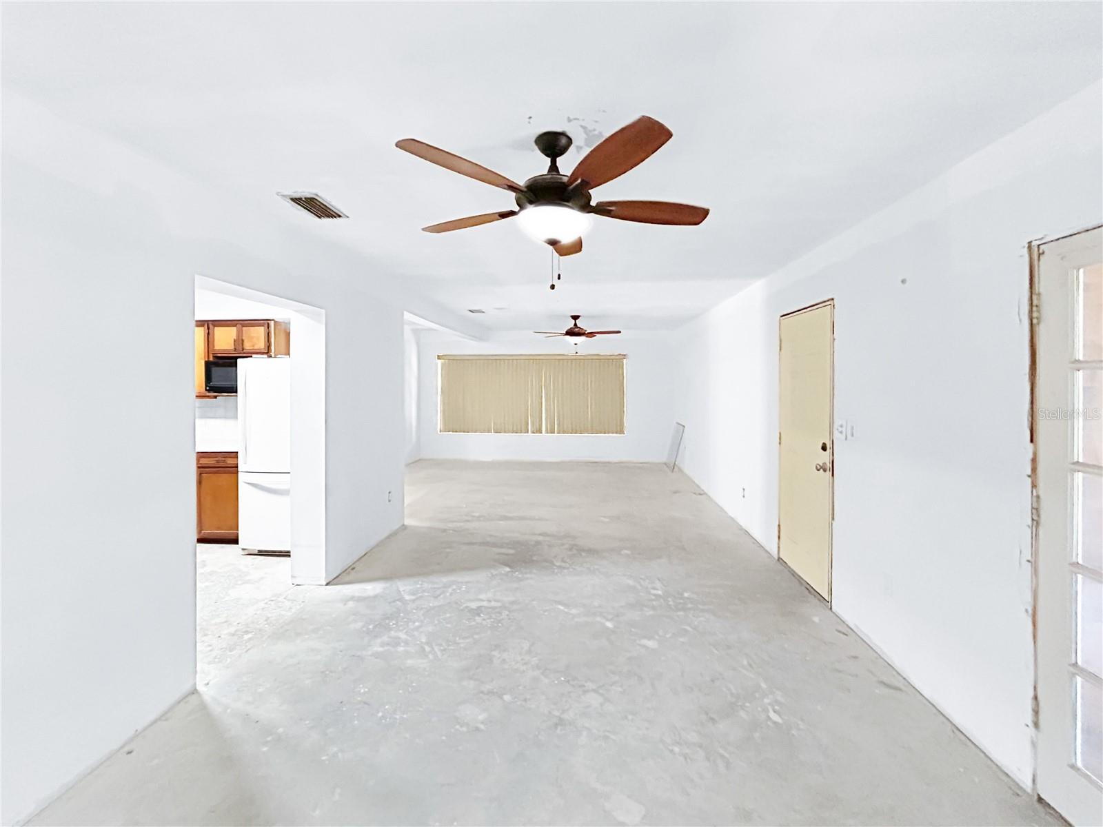 Image 34 of 36 For 2006 Taylor Road