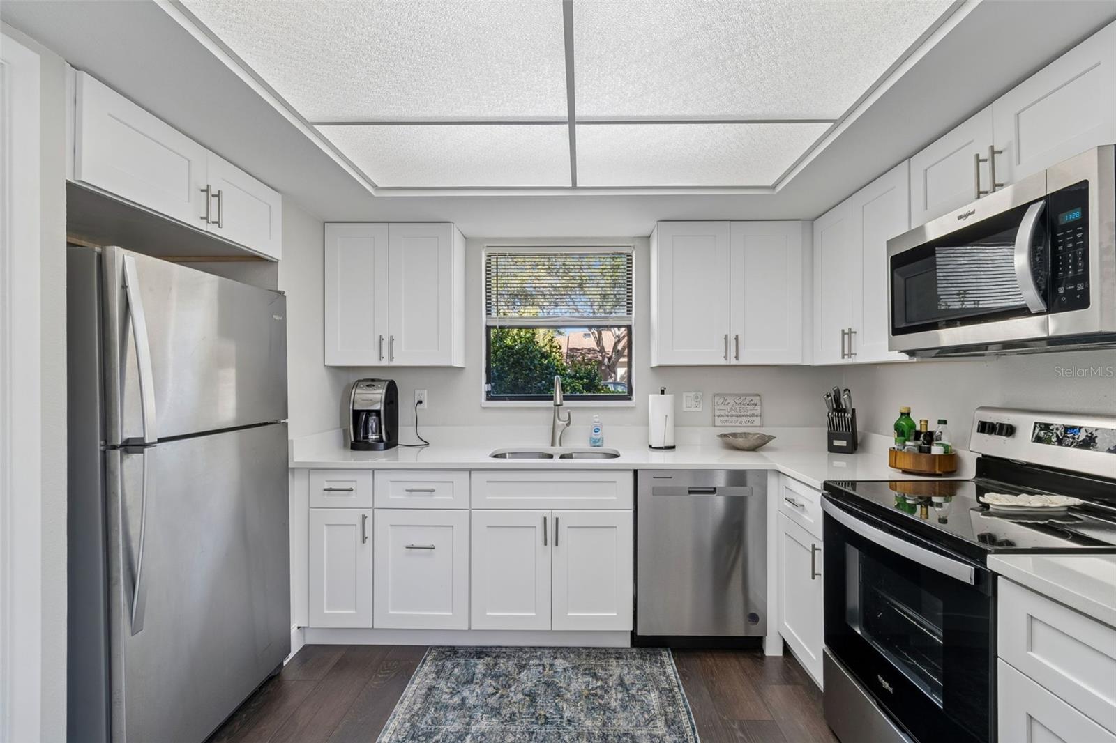 Image 19 of 66 For 2501 Oak Circle 2501