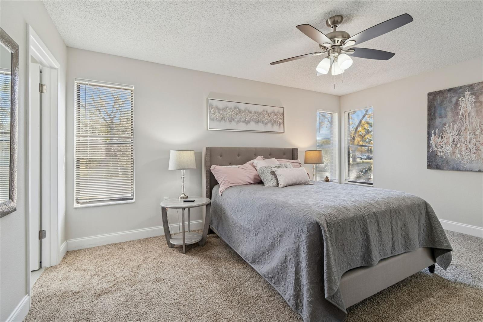 Image 30 of 66 For 2501 Oak Circle 2501